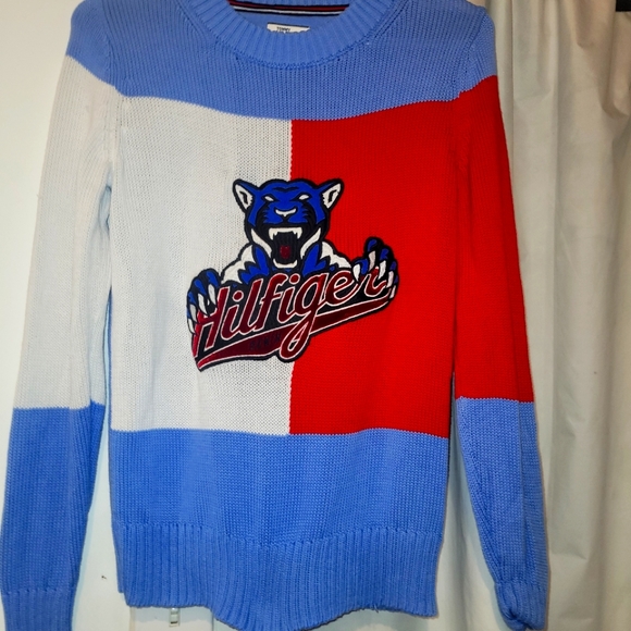 Tommy Hilfiger Size S sweater - Picture 1 of 4